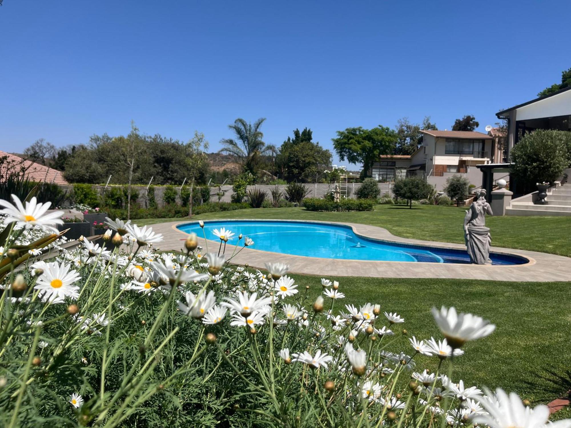 La Vida Luka - Luxury Guesthouse Pretoria Exterior photo